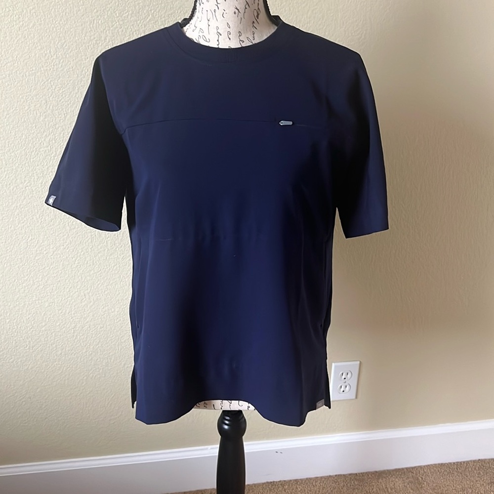 Figs Technical Collection navy boxy crew neck scrub top